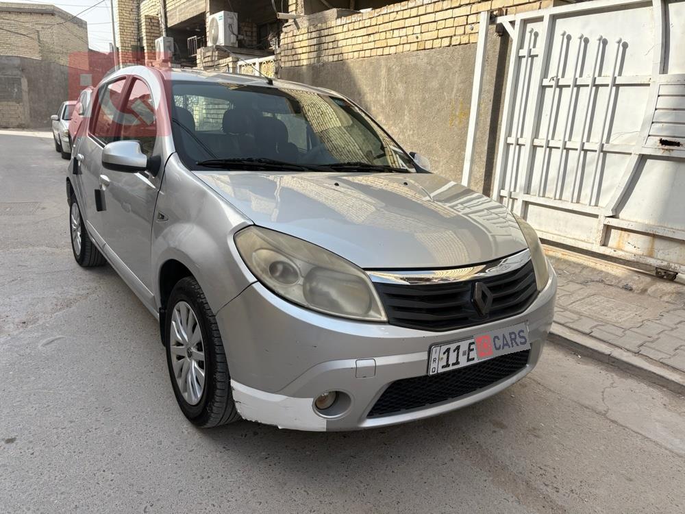 رينو ساندرو